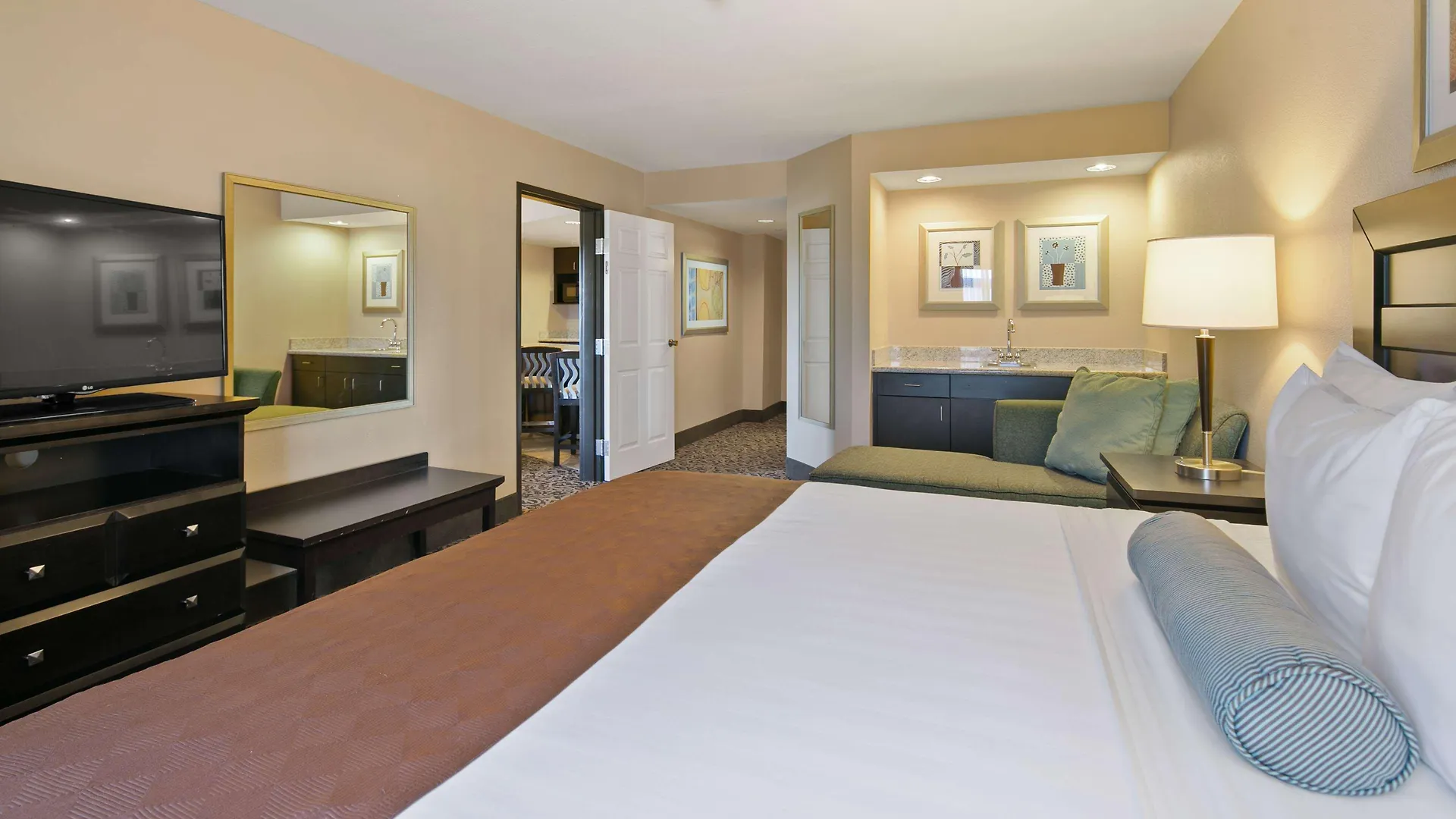 Best Western Plus Las Vegas South Henderson 3*,